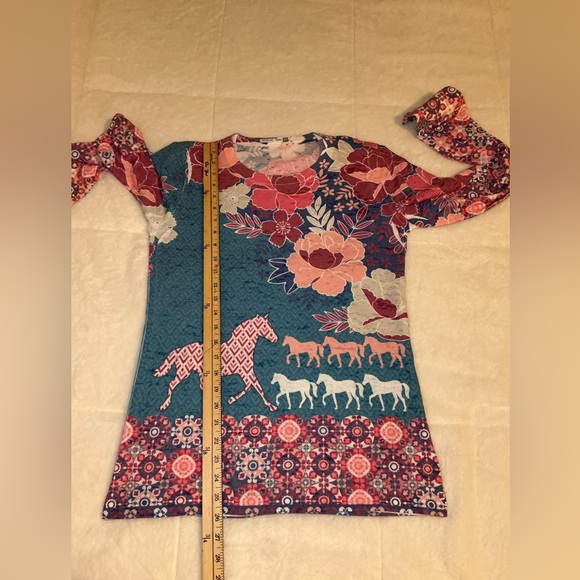 Long sleeve beautiful print - Picture 4 of 6